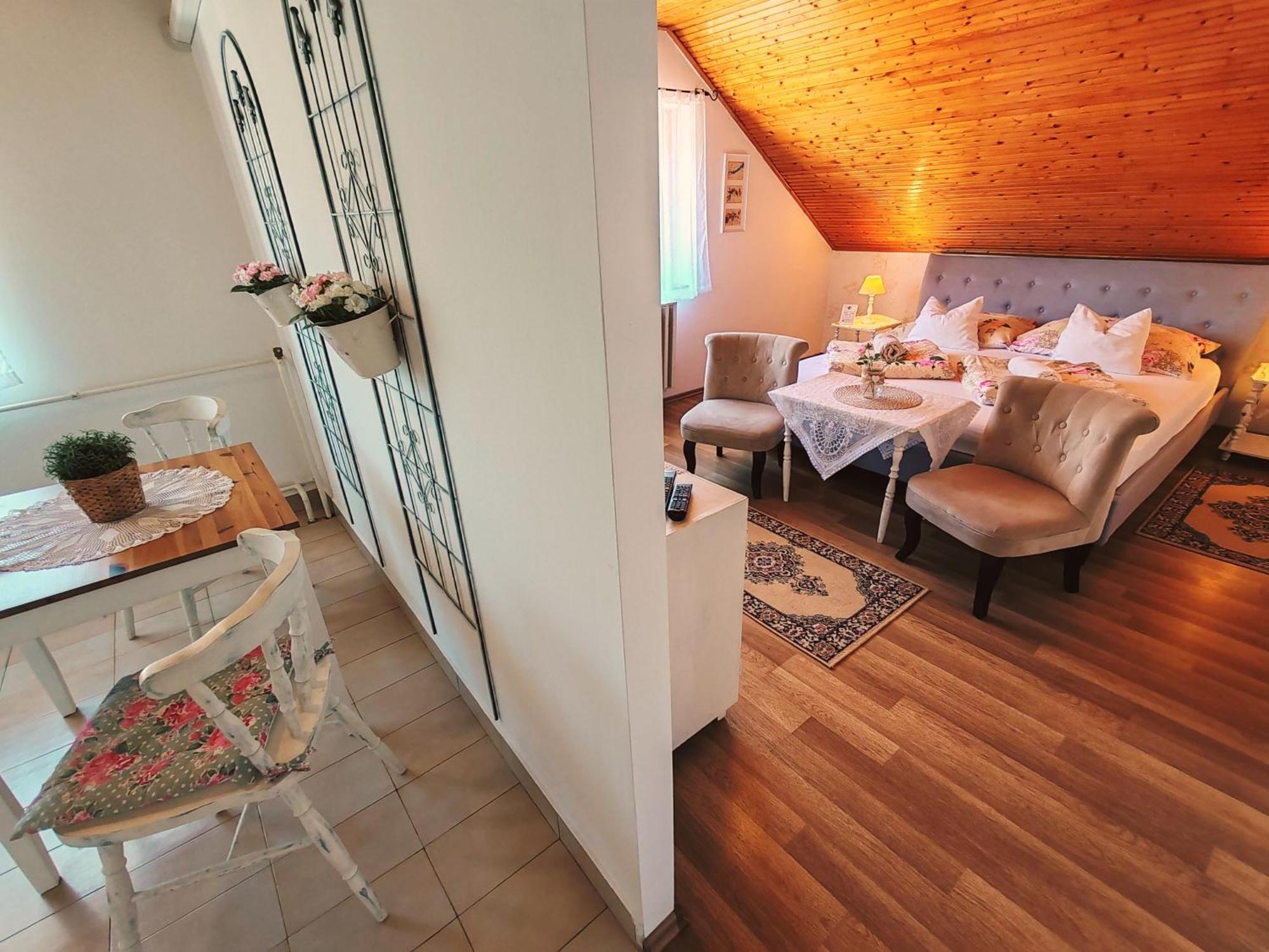 Elisoria Apartments Cserszegtomaj Eksteriør bilde